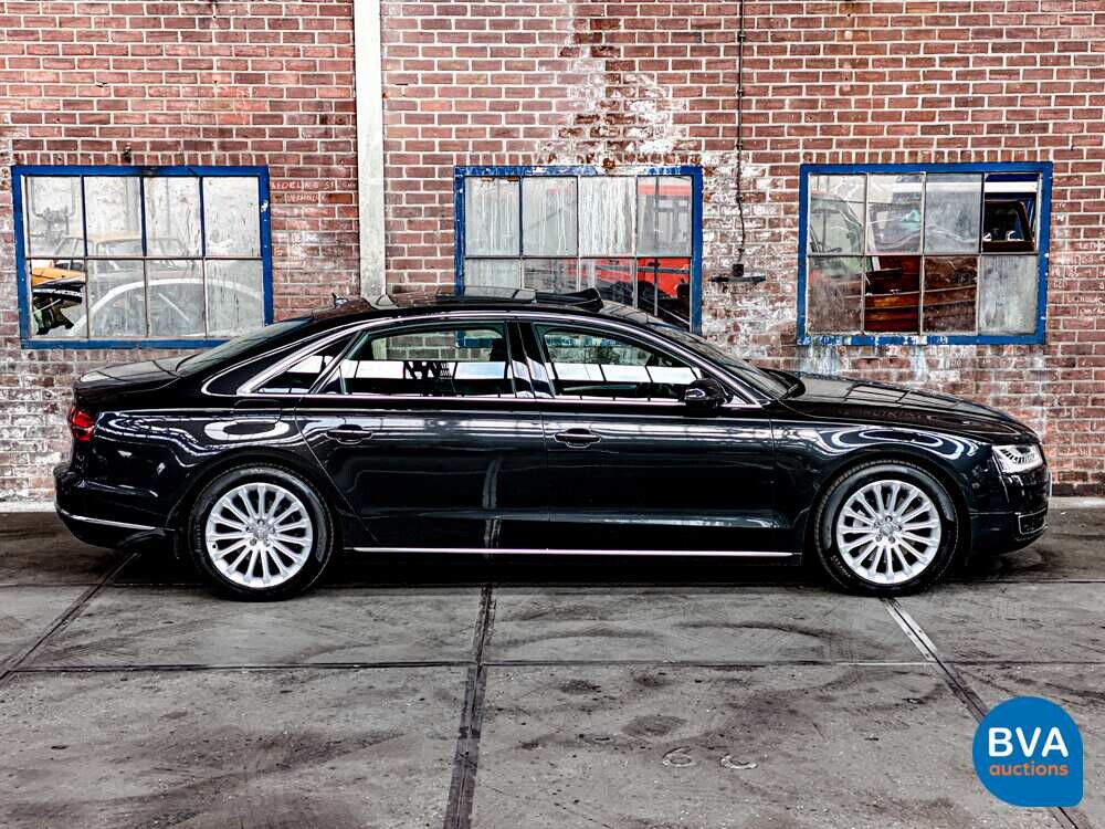 Audi A8 Long 3.0 TDI Quattro Pro Line+ 258hp 2015 -Org. NL-, 1-ZHR-24.