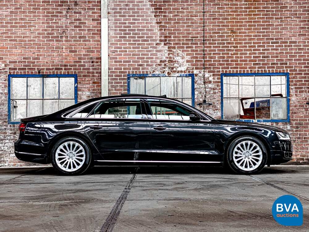 Audi A8 Long 3.0 TDI Quattro Pro Line+ 258hp 2015 -Org. NL-, 1-ZHR-24.