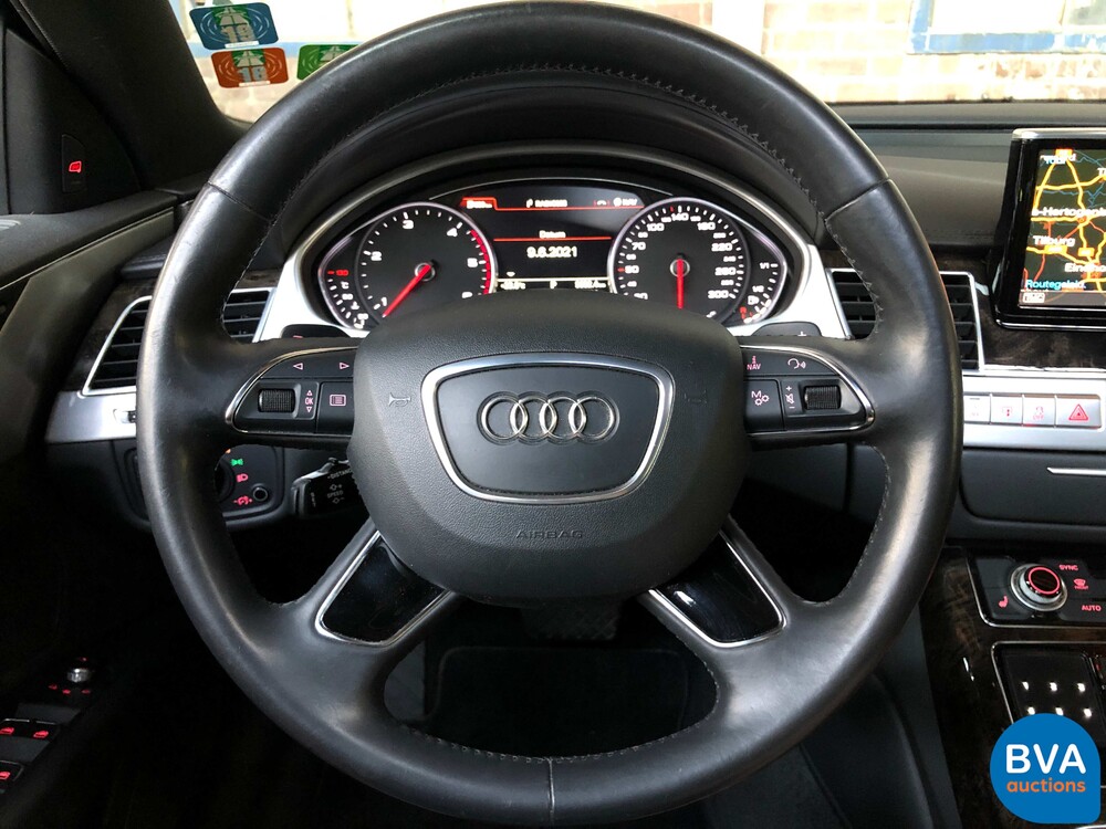 Audi A8 Long 3.0 TDI Quattro Pro Line+ 258hp 2015 -Org. NL-, 1-ZHR-24.
