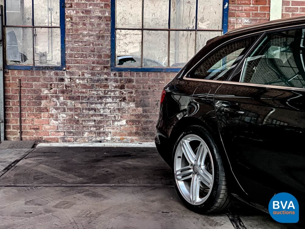 Audi A4 Avant 2.0 TDI S-Line Automatic 140hp 2014.