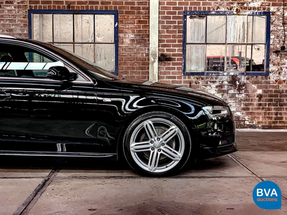 Audi A4 Avant 2.0 TDI S-Line Automatic 140hp 2014.