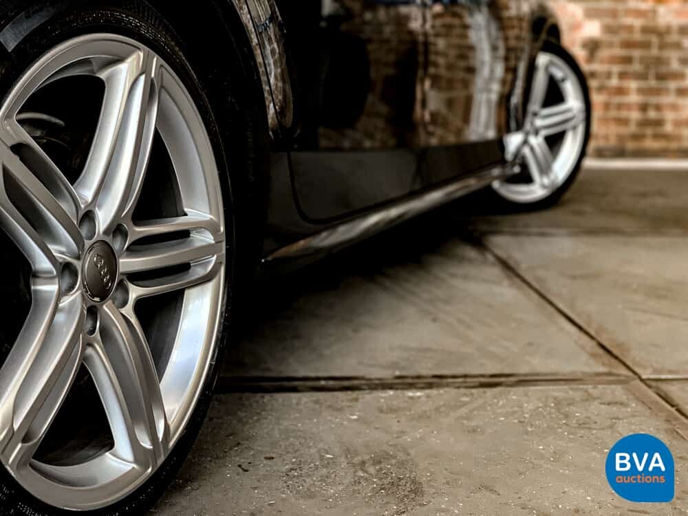 Audi A4 Avant 2.0 TDI S-Line Automatic 140hp 2014.