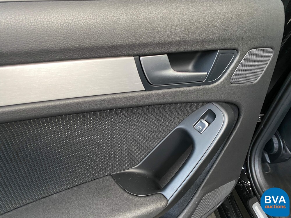 Audi A4 Avant 2.0 TDI S-Line Automatic 140hp 2014.