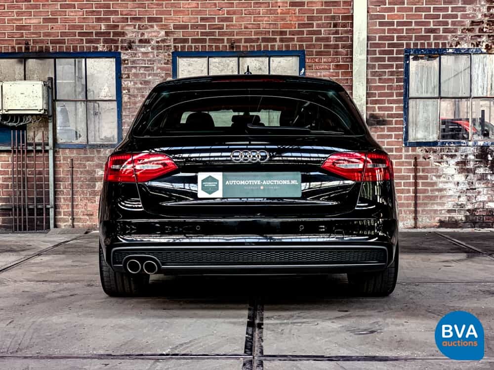 Audi A4 Avant 2.0 TDI S-Line Automatic 140hp 2014.