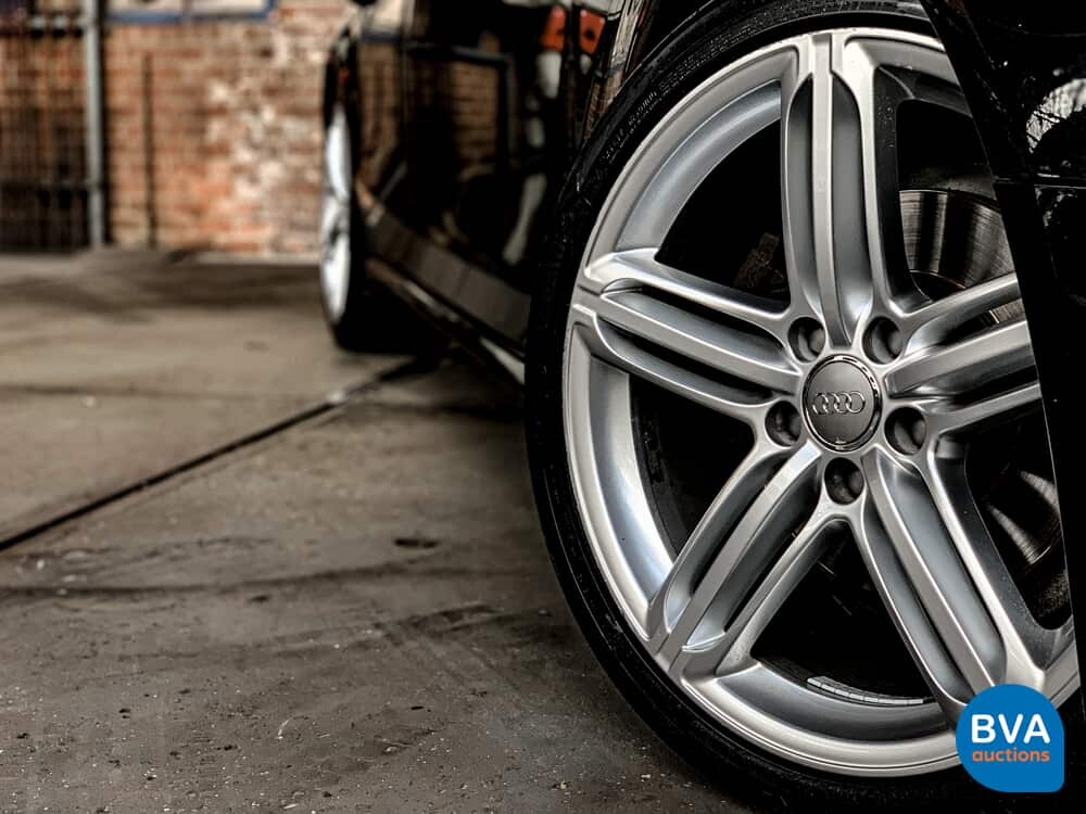 Audi A4 Avant 2.0 TDI S-Line Automatic 140hp 2014.