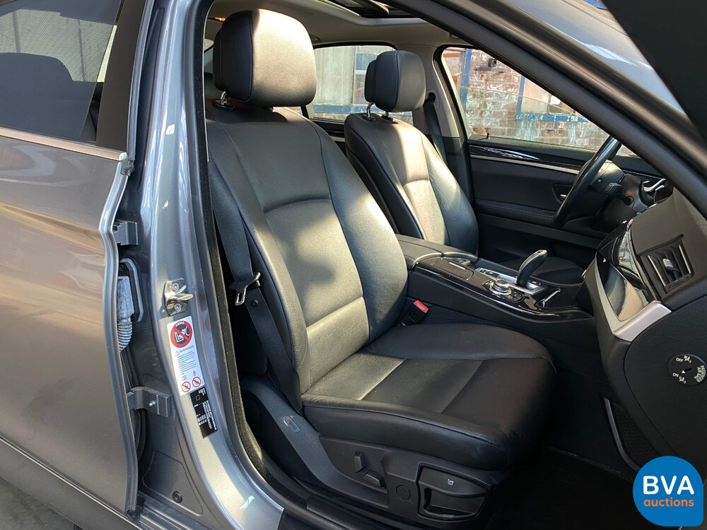BMW 528i Sedan 245pk 5-Serie - Org.NL - 2012, 14-XSG-8