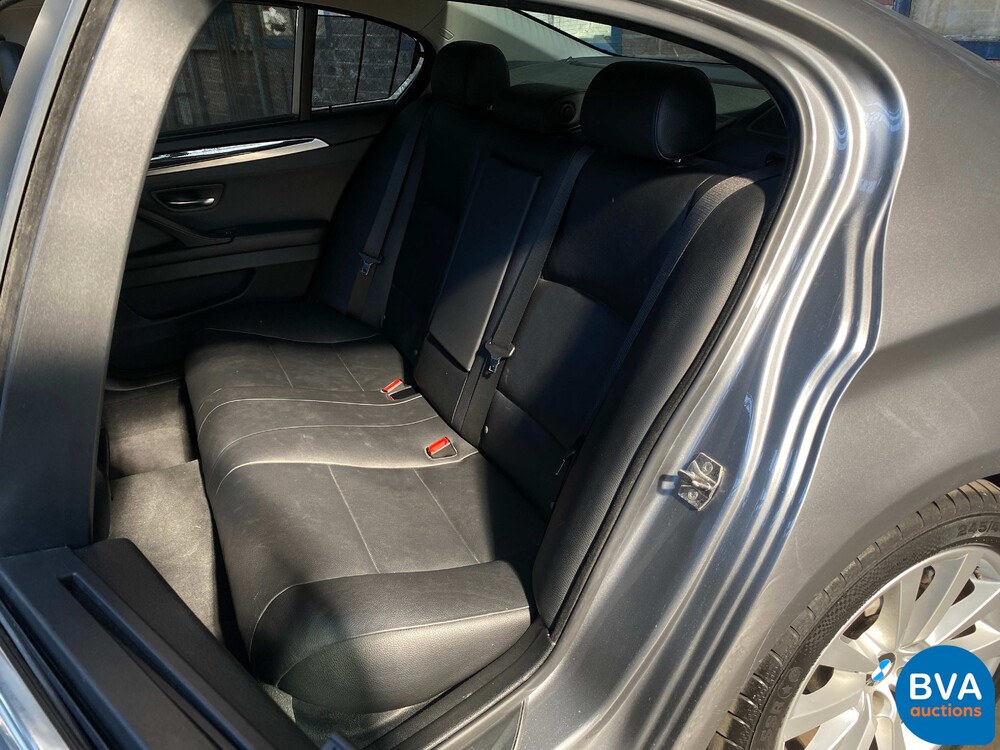 BMW 528i Sedan 245pk 5-Serie - Org.NL - 2012, 14-XSG-8