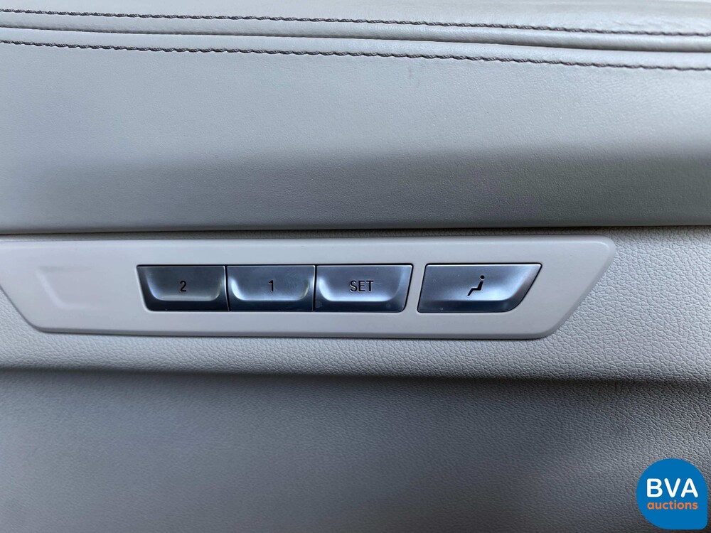 BMW 750Li xDrive M-Sport LANG 449pk M-Package 2016-MY, HK-625-K.