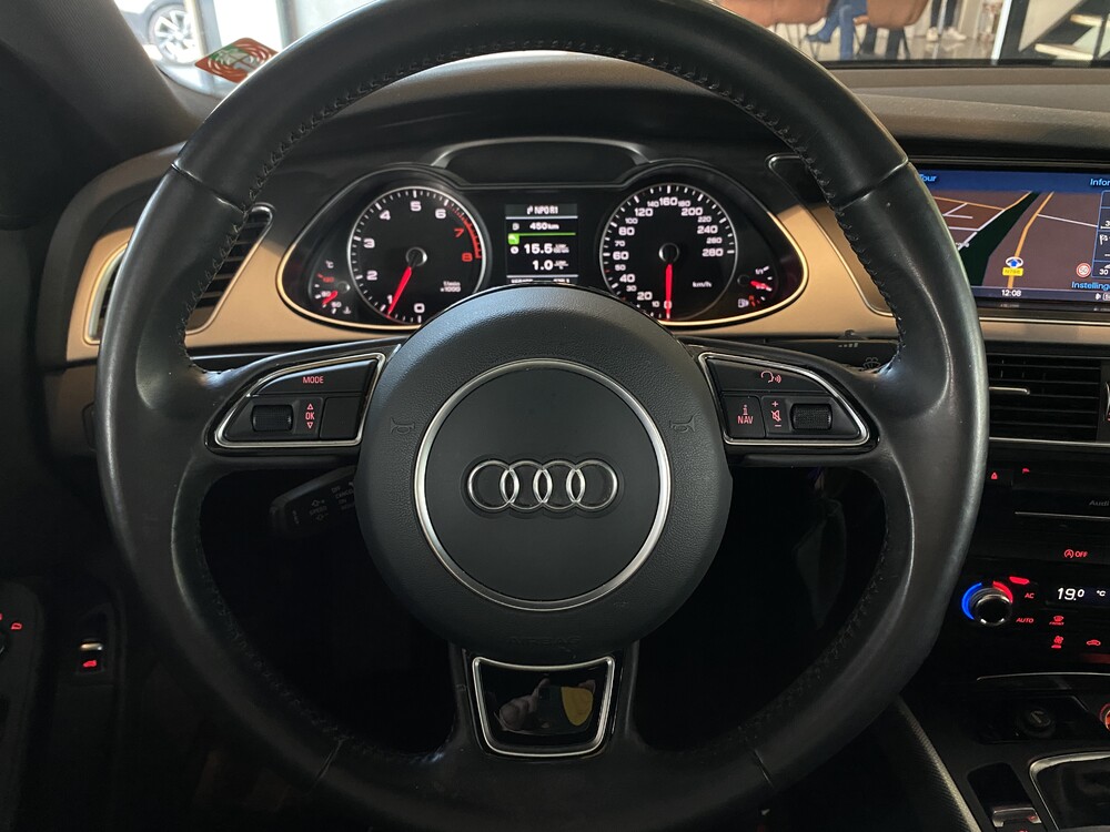 Audi A4 1.8 TFSIe Limited S-Line 170hp 2014 S-Edition -Original NL-, 6-XKT-71.