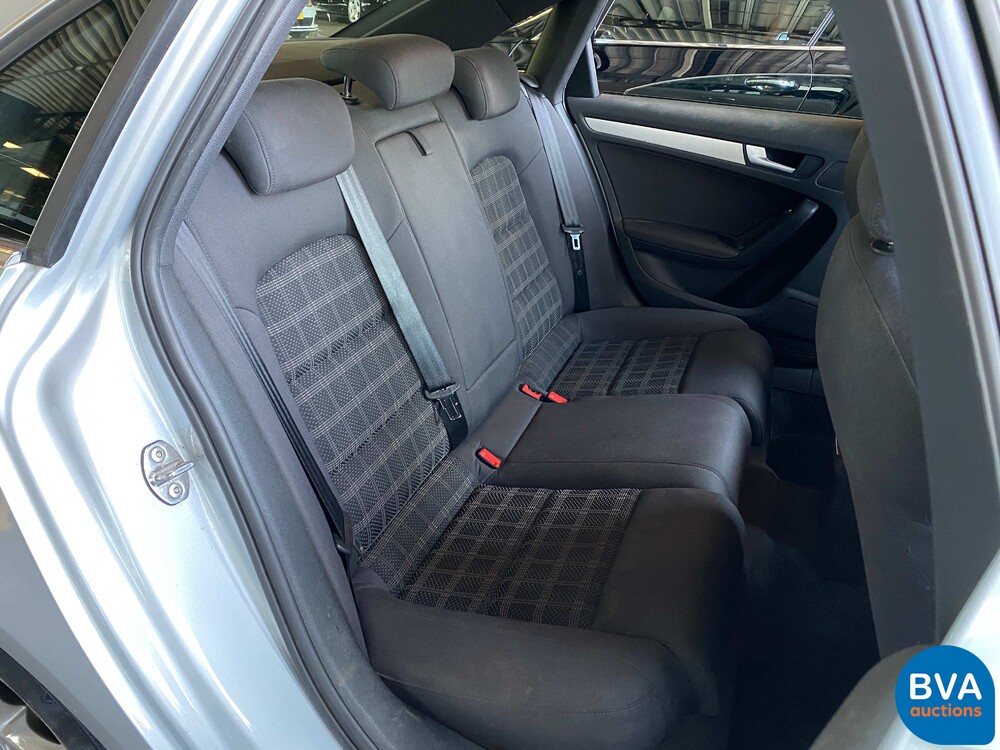 Audi A4 1.8 TFSIe Limited S-Line 170hp 2014 S-Edition -Original NL-, 6-XKT-71.