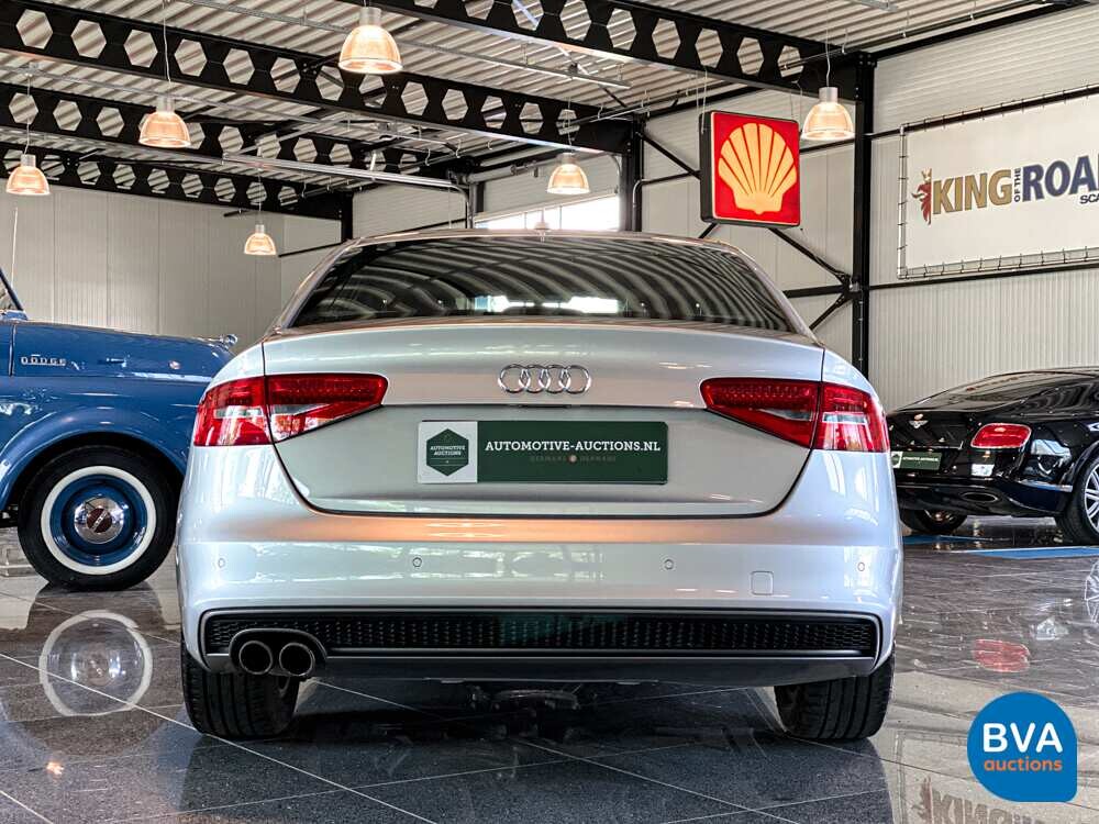 Audi A4 1.8 TFSIe Limited S-Line 170hp 2014 S-Edition -Original NL-, 6-XKT-71.