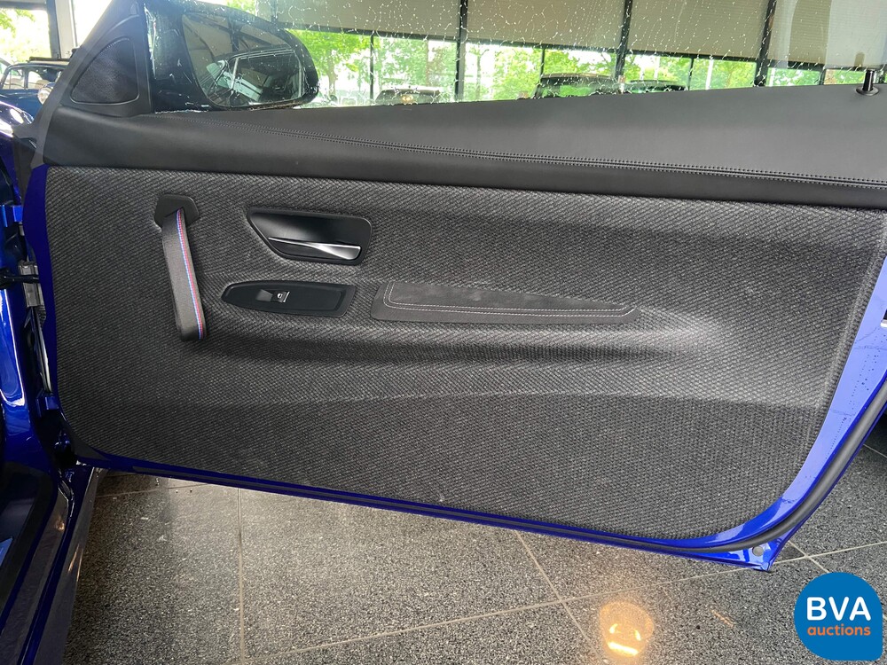 BMW M4 CS 460pk Akrapovic 2018 -LIMITED EDITION- Original-NL car.