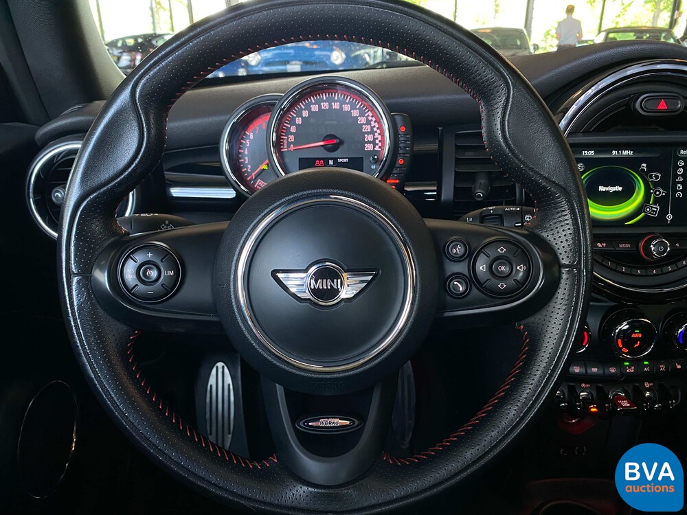 Mini-Cooper 2.0 John Cooper Works (JCW) Chile 307 PS 2016 F56, G-661-FG.