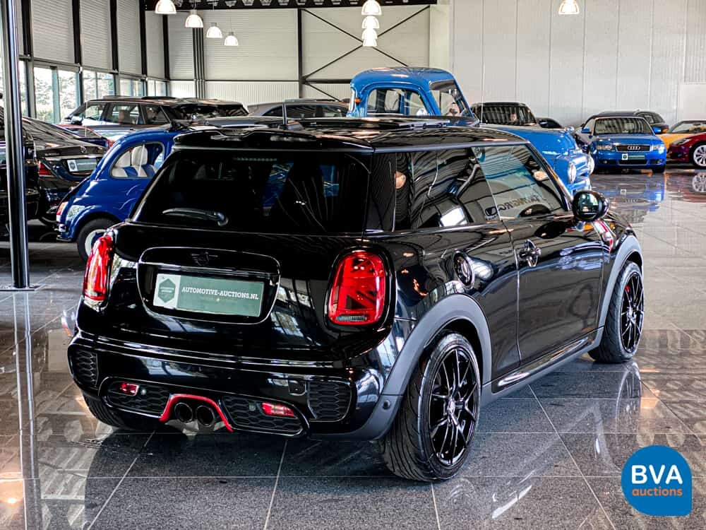 Mini-Cooper 2.0 John Cooper Works (JCW) Chile 307 PS 2016 F56, G-661-FG.