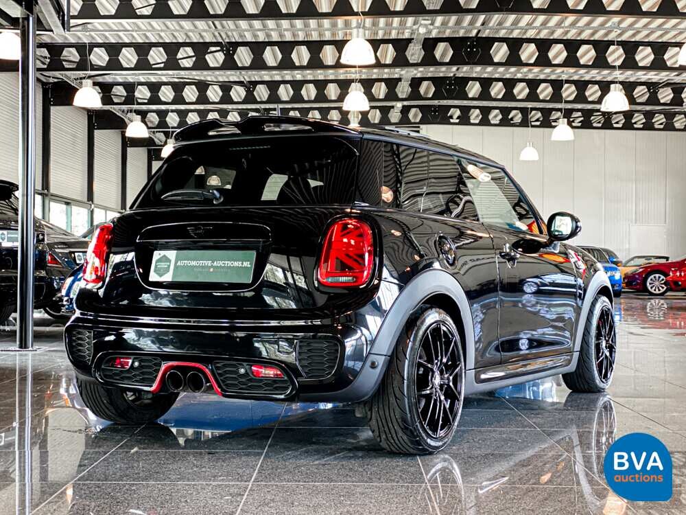 Mini-Cooper 2.0 John Cooper Works (JCW) Chile 307 PS 2016 F56, G-661-FG.