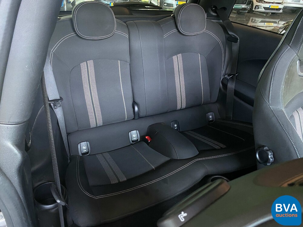 Mini-Cooper 2.0 John Cooper Works (JCW) Chile 307 PS 2016 F56, G-661-FG.