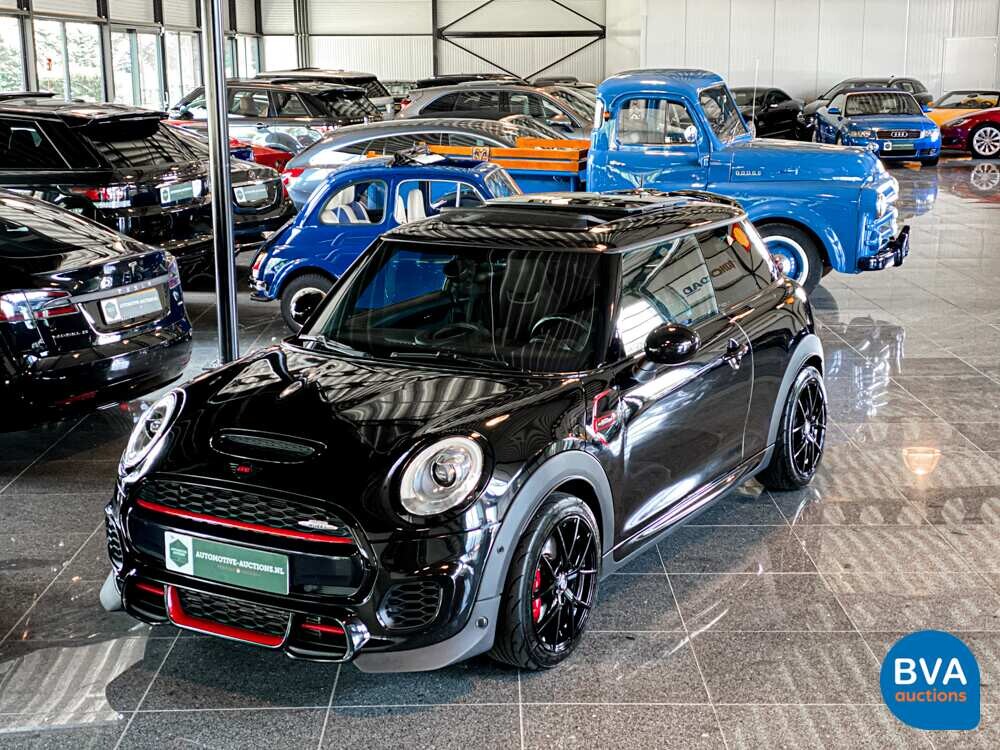 Mini-Cooper 2.0 John Cooper Works (JCW) Chile 307 PS 2016 F56, G-661-FG.