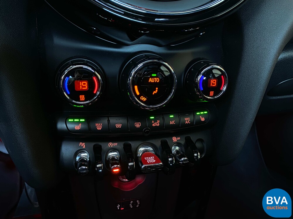 Mini-Cooper 2.0 John Cooper Works (JCW) Chile 307 PS 2016 F56, G-661-FG.