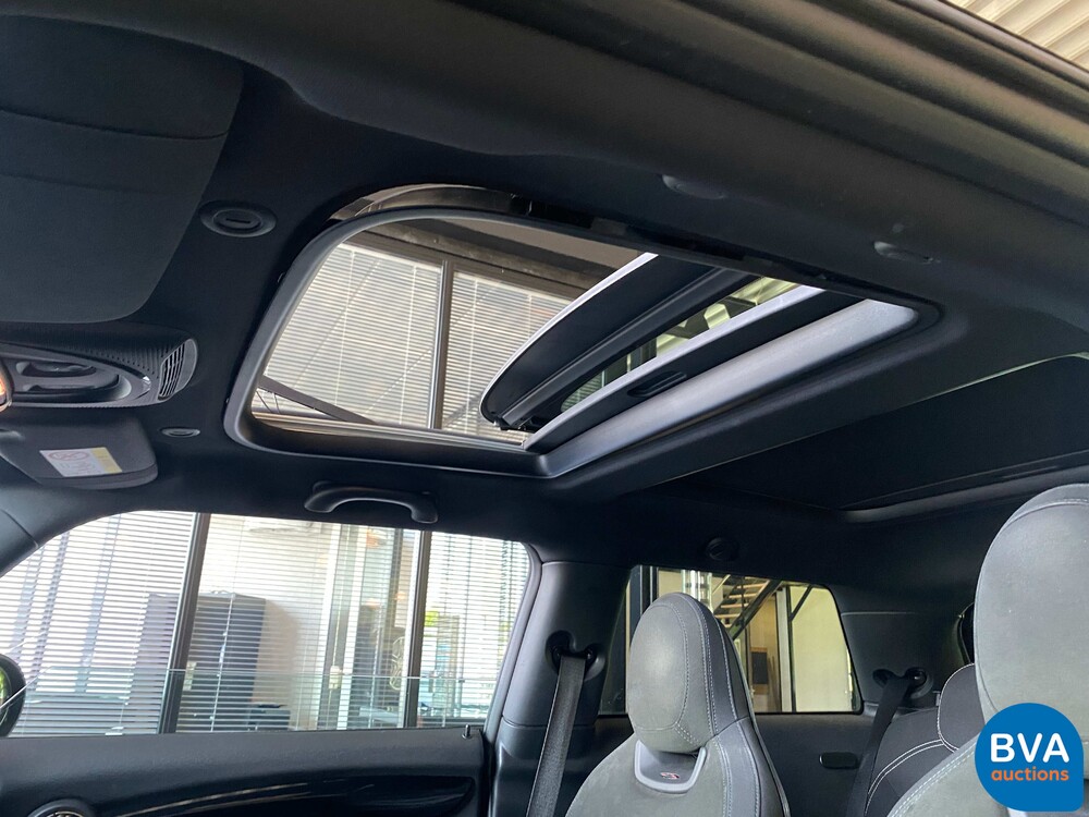 Mini-Cooper 2.0 John Cooper Works (JCW) Chile 307 PS 2016 F56, G-661-FG.