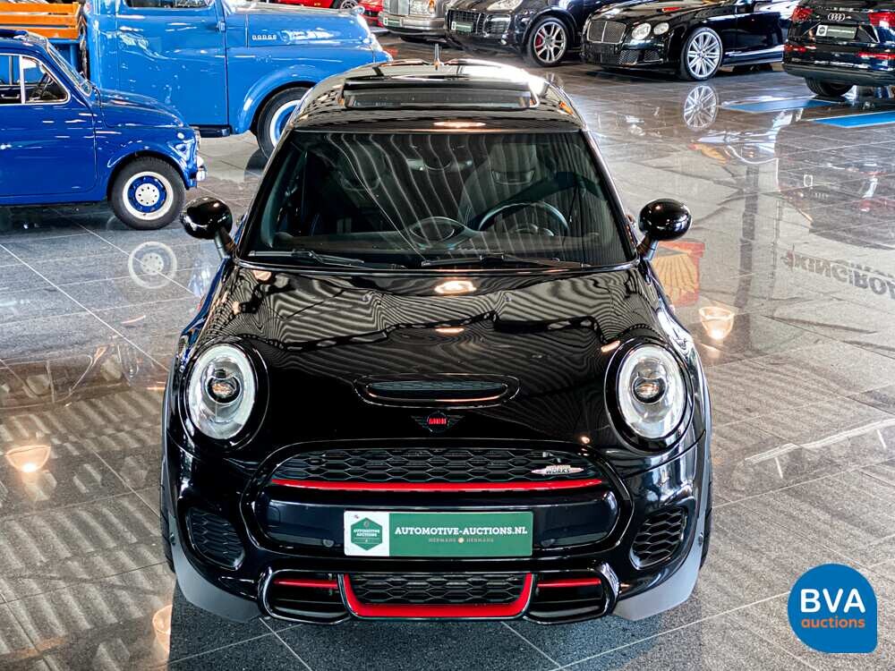 Mini-Cooper 2.0 John Cooper Works (JCW) Chile 307 PS 2016 F56, G-661-FG.