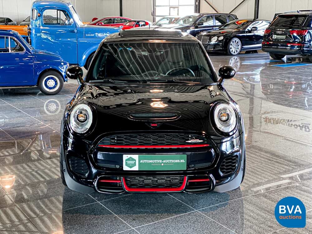 Mini-Cooper 2.0 John Cooper Works (JCW) Chile 307 PS 2016 F56, G-661-FG.