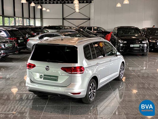 Volkswagen Touran 1.5 TSI Highline Business R 7Personen 150PS 2019 -GARANTIE-, J-504-LS.