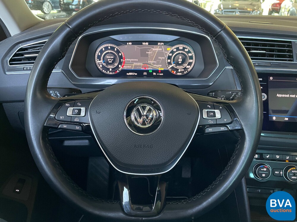 Volkswagen Tiguan 1.4 TSI R-Line Highline 150pk 2017 -Original NL-, PP-497-N.