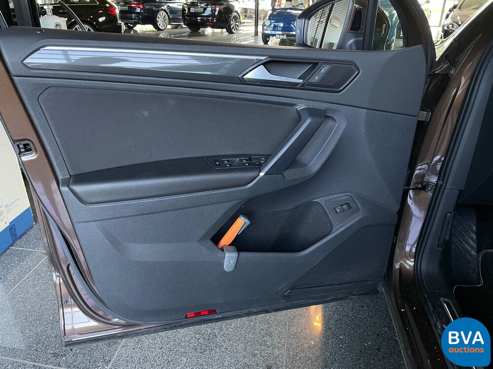 Volkswagen Tiguan 1.4 TSI R-Line Highline 150pk 2017 -Original NL-, PP-497-N.