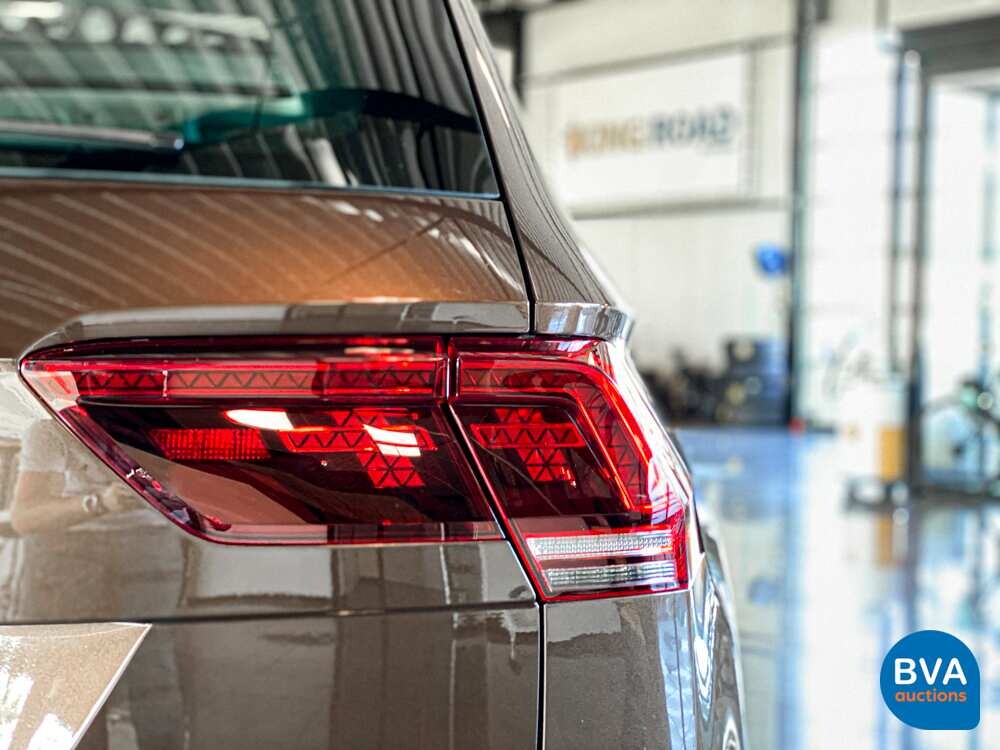 Volkswagen Tiguan 1.4 TSI R-Line Highline 150pk 2017 -Original NL-, PP-497-N.