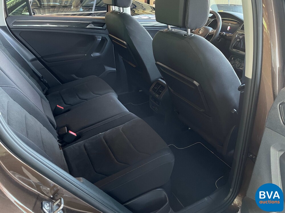 Volkswagen Tiguan 1.4 TSI R-Line Highline 150pk 2017 -Original NL-, PP-497-N.