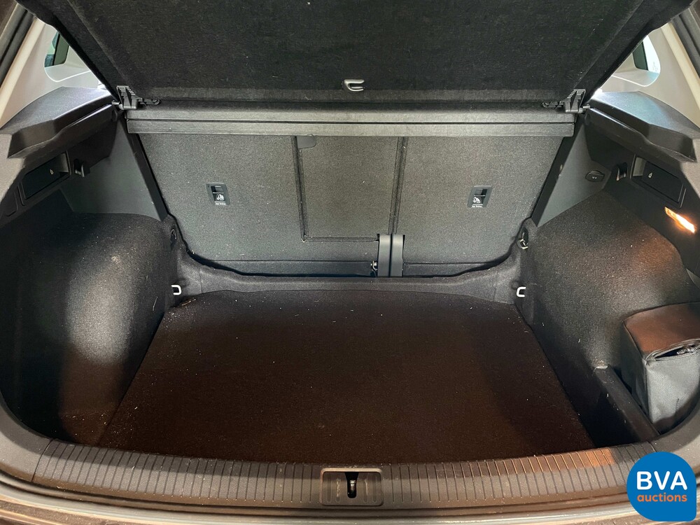 Volkswagen Tiguan 1.4 TSI R-Line Highline 150pk 2017 -Original NL-, PP-497-N.