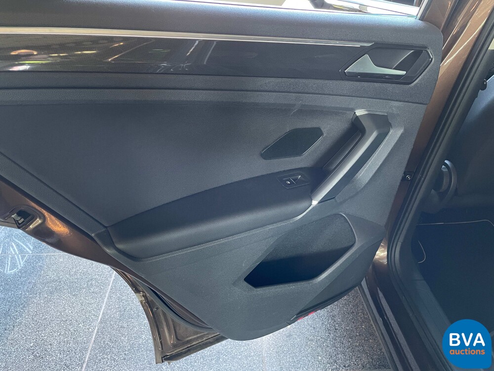 Volkswagen Tiguan 1.4 TSI R-Line Highline 150pk 2017 -Original NL-, PP-497-N.