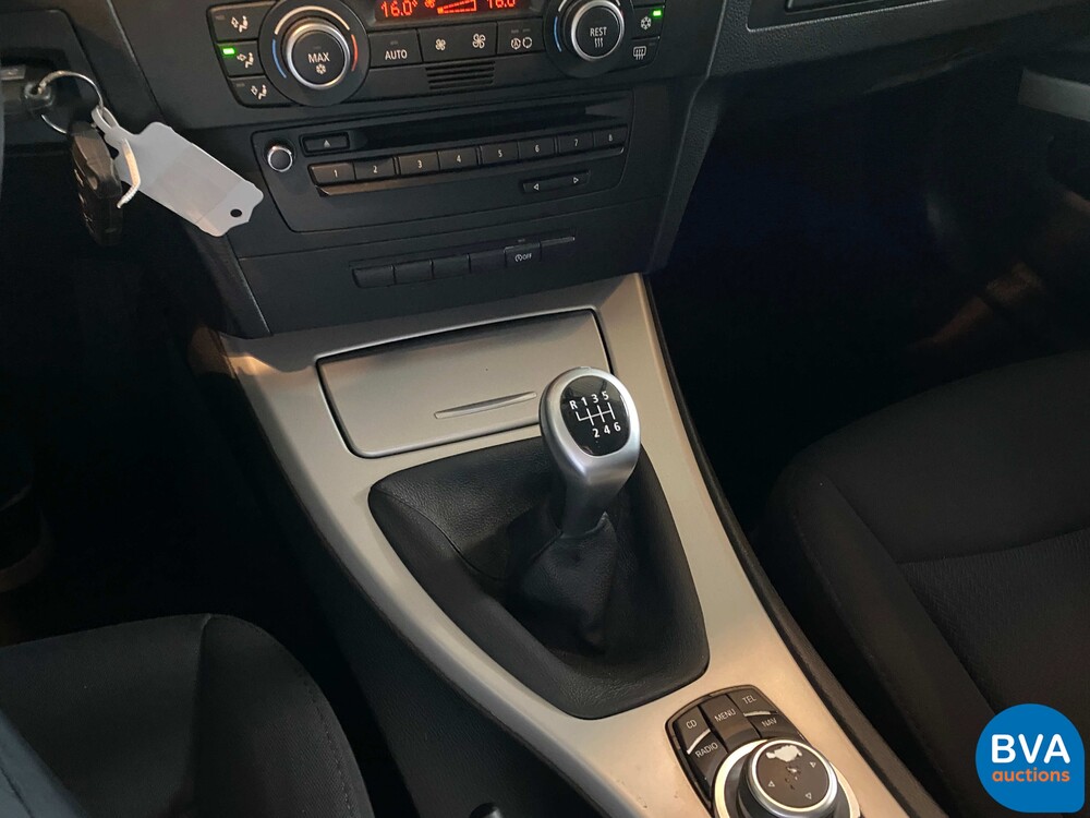 BMW 3-serie 316i Business Line 122pk 2010, -Org NL-, 32-KPP-1