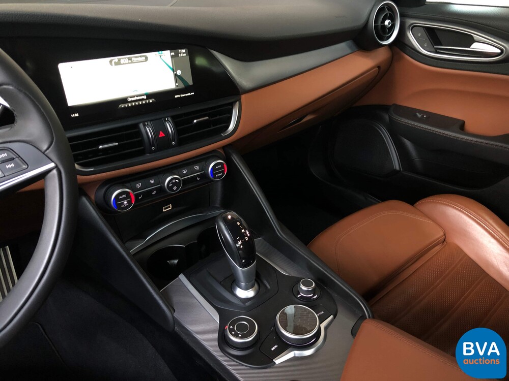 Alfa Romeo Giulia VELOCE 2.2 AWD 2017 209pk ORG-NL, NS-867-T