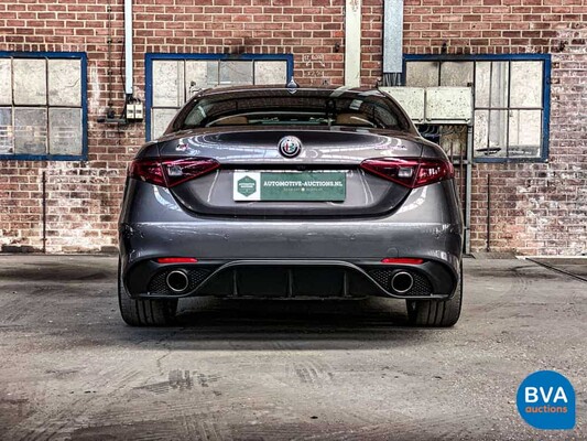 Alfa Romeo Giulia VELOCE 2.2 AWD 2017 209hp ORG-NL, NS-867-T.