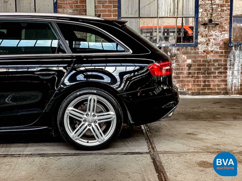 Audi A4 Avant2.0 TDI S-Line Automatik 140 PS 2014.