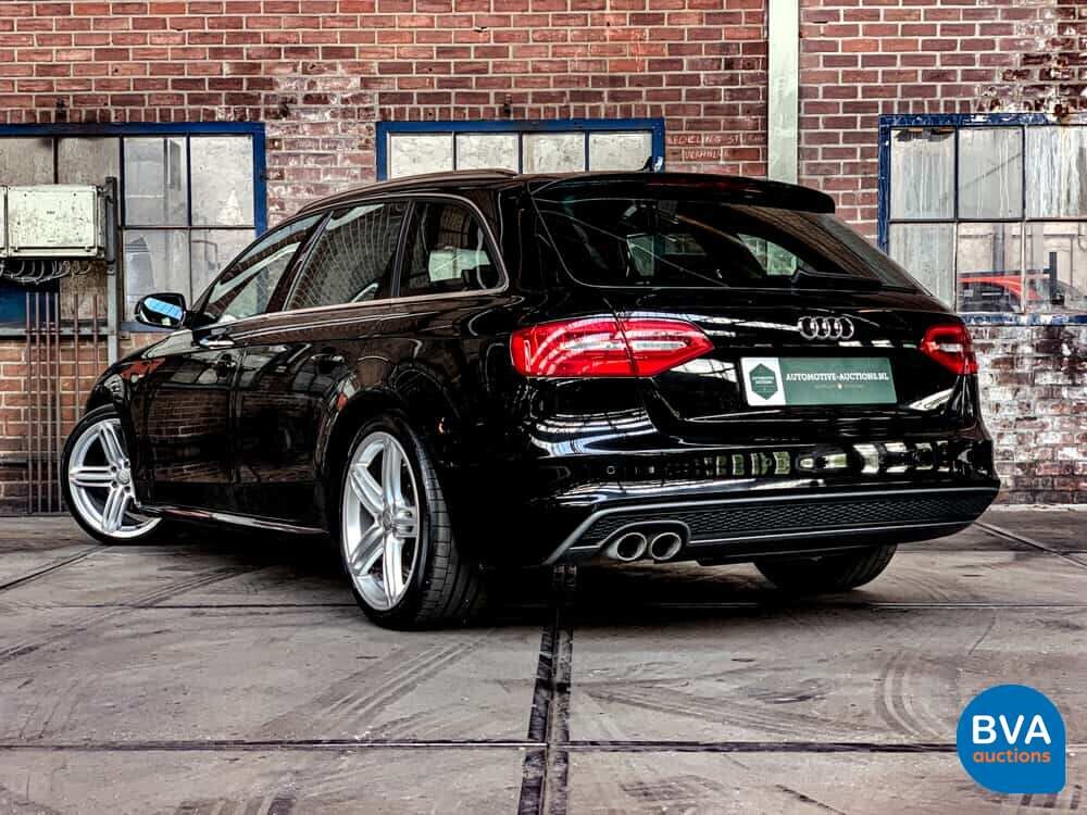 Audi A4 Avant2.0 TDI S-Line Automatik 140 PS 2014.