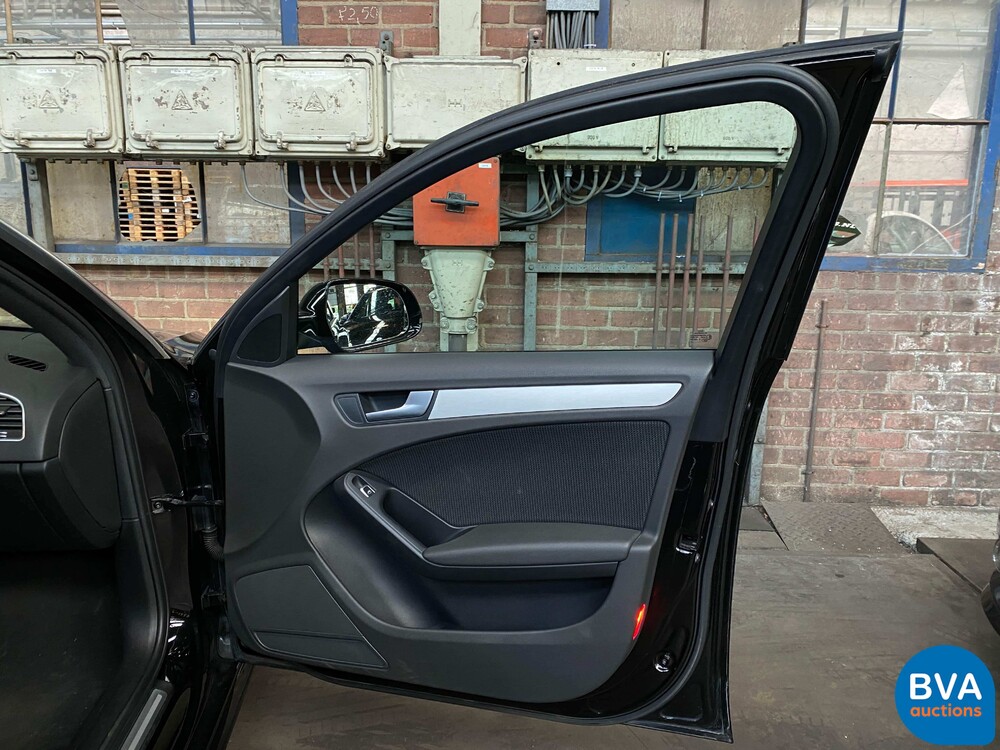 Audi A4 Avant2.0 TDI S-Line Automatik 140 PS 2014.