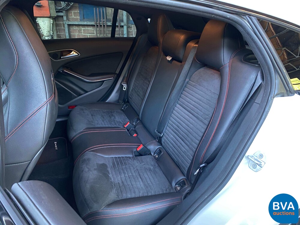 Mercedes-Benz CLA180 AMG Shooting Brake CLA-Class 122hp, K-433-SG.