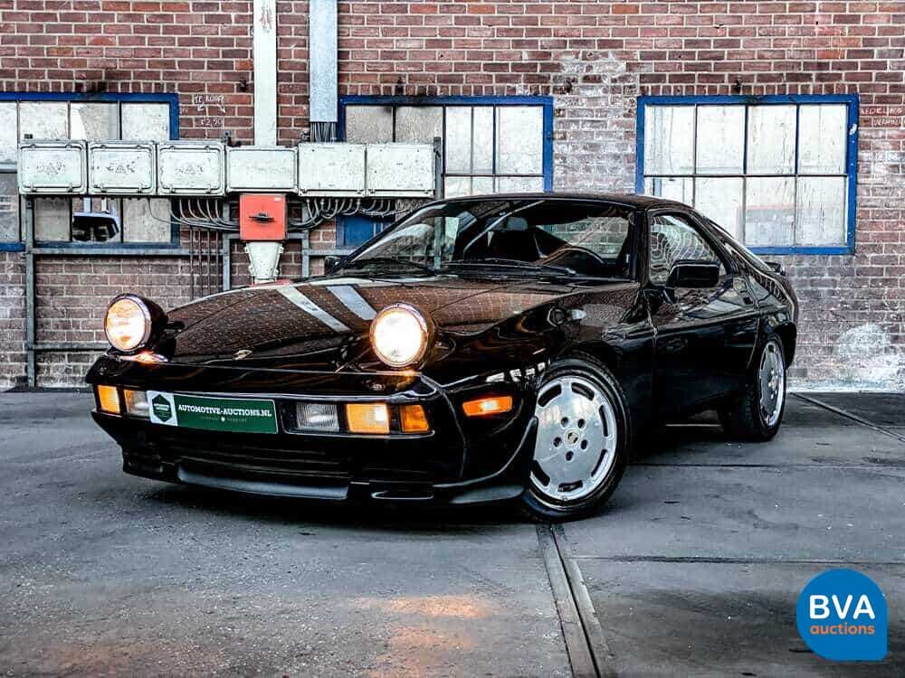 Porsche 928S4.7 V8 1984.