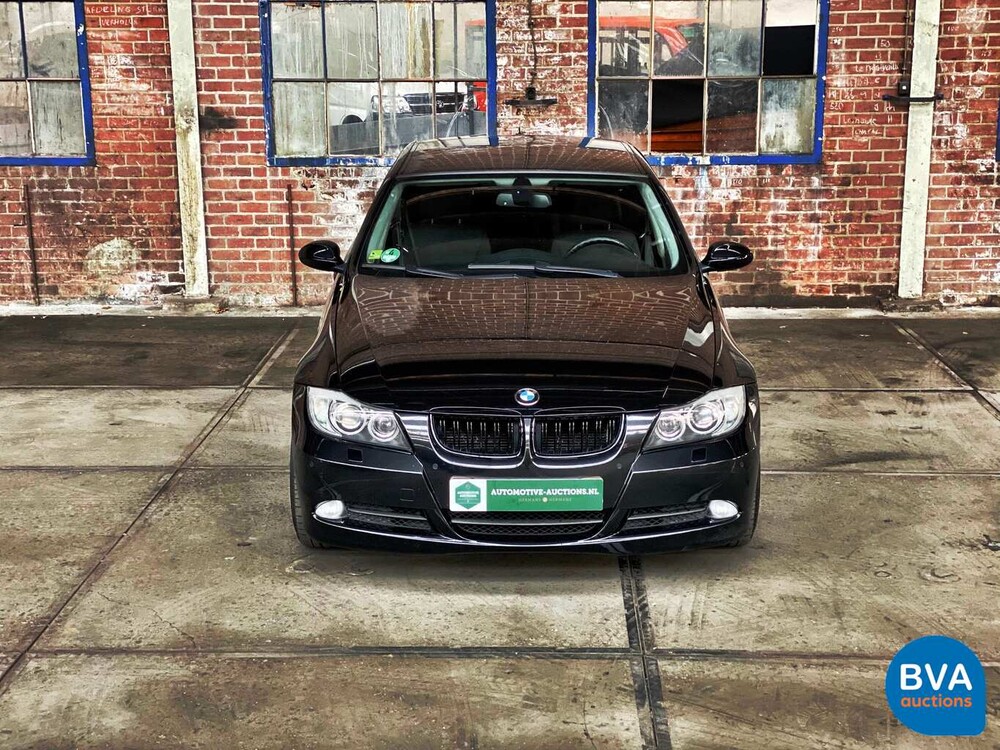 BMW 325xi 3-Series 218hp 2005, 73-LGJ-5.