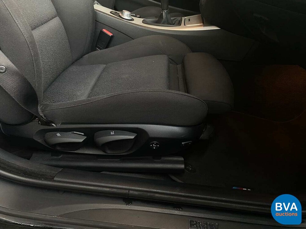 BMW 325xi 3-Series 218hp 2005, 73-LGJ-5.