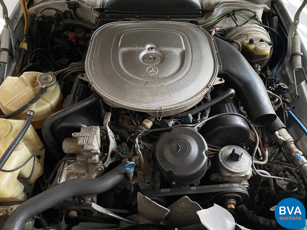 Mercedes Benz 560SL R107 1987.