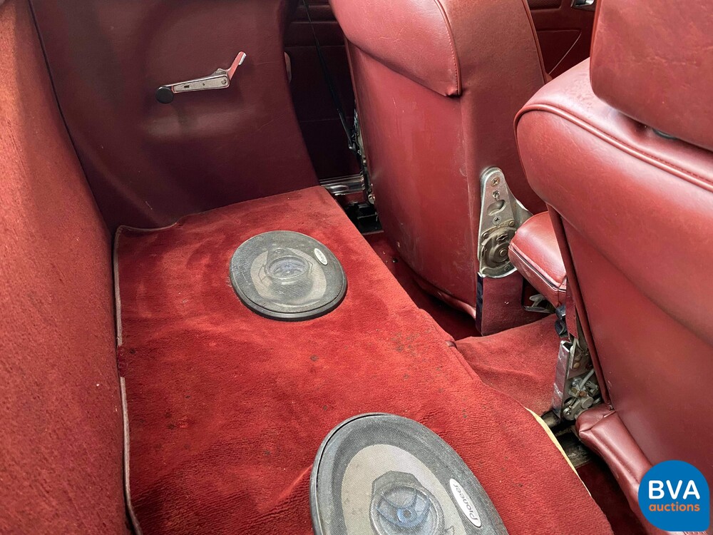 Mercedes Benz 560SL R107 1987.