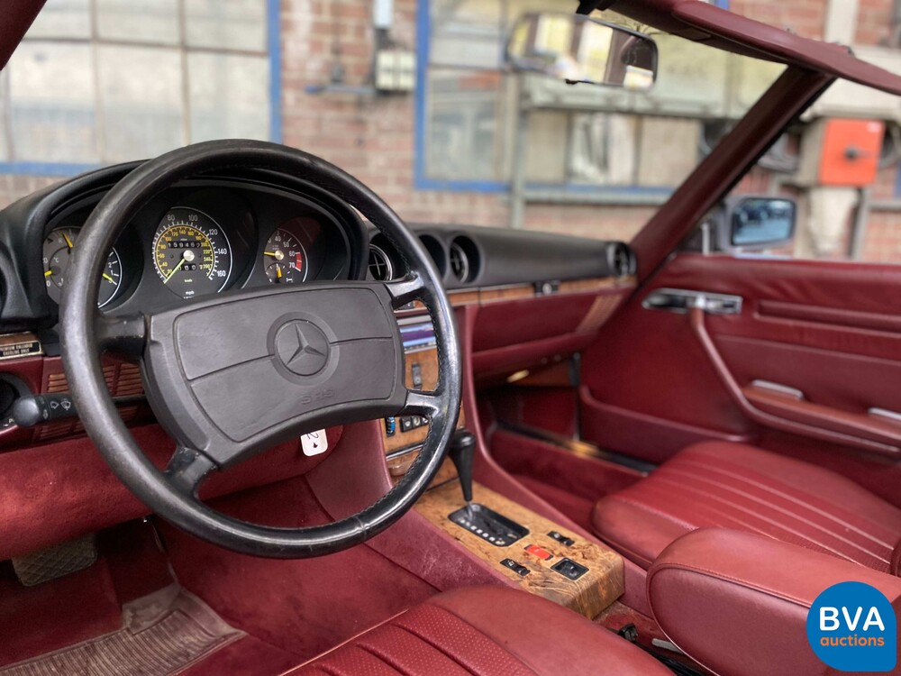 Mercedes Benz 560SL R107 1987.