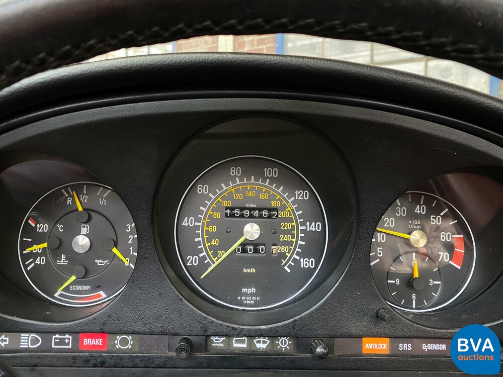 Mercedes Benz 560SL R107 1987.