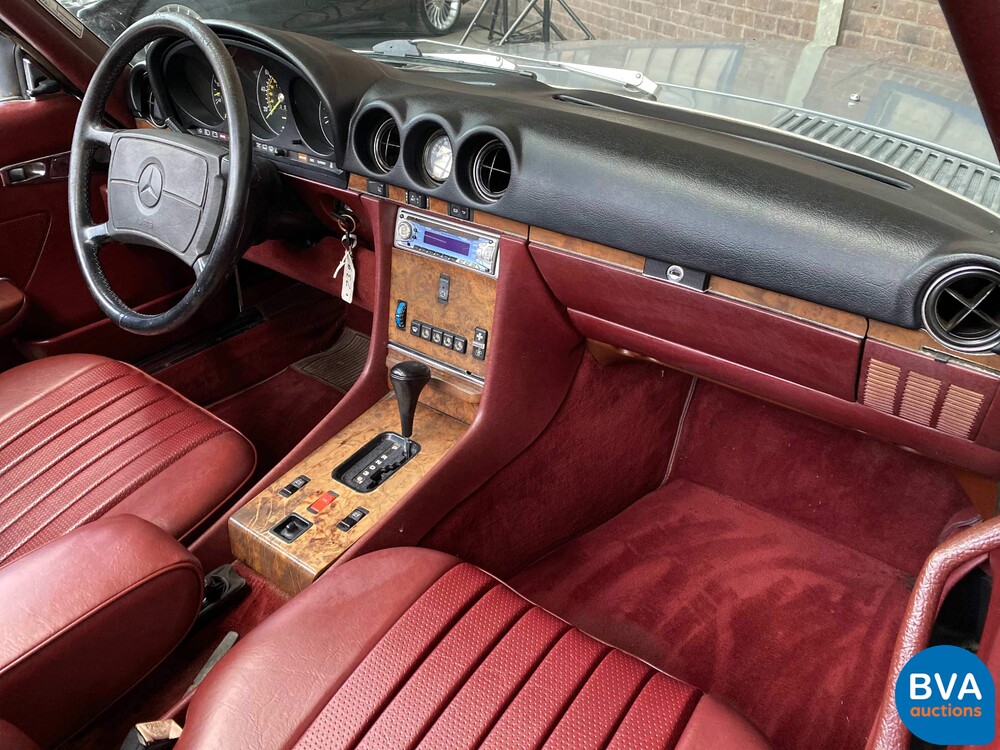 Mercedes Benz 560SL R107 1987.