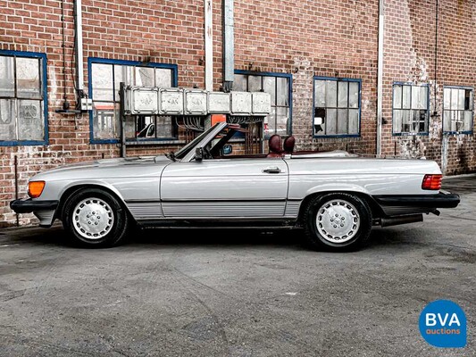 Mercedes Benz 560SL R107 1987.