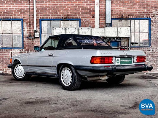 Mercedes-Benz 560SL R107 1987.