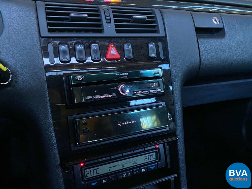 Mercedes-Benz E55 AMG Kombi 5.4 V8 354pk E-Klasse 2002 -YOUNGTIMER-, K-833-NL.